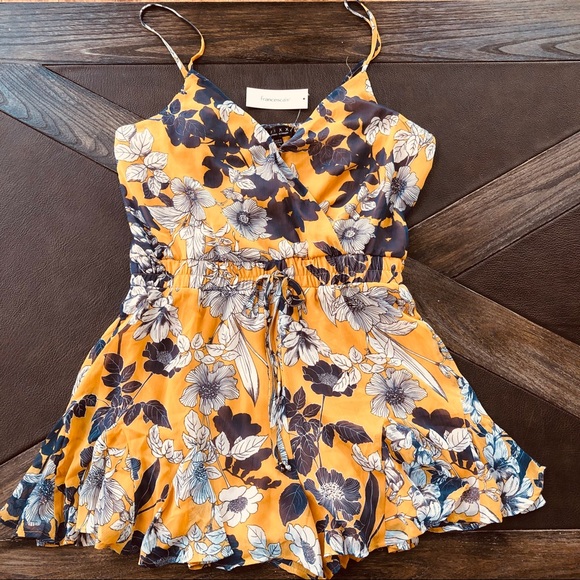 New Francescas Collection Romper - Picture 1 of 3
